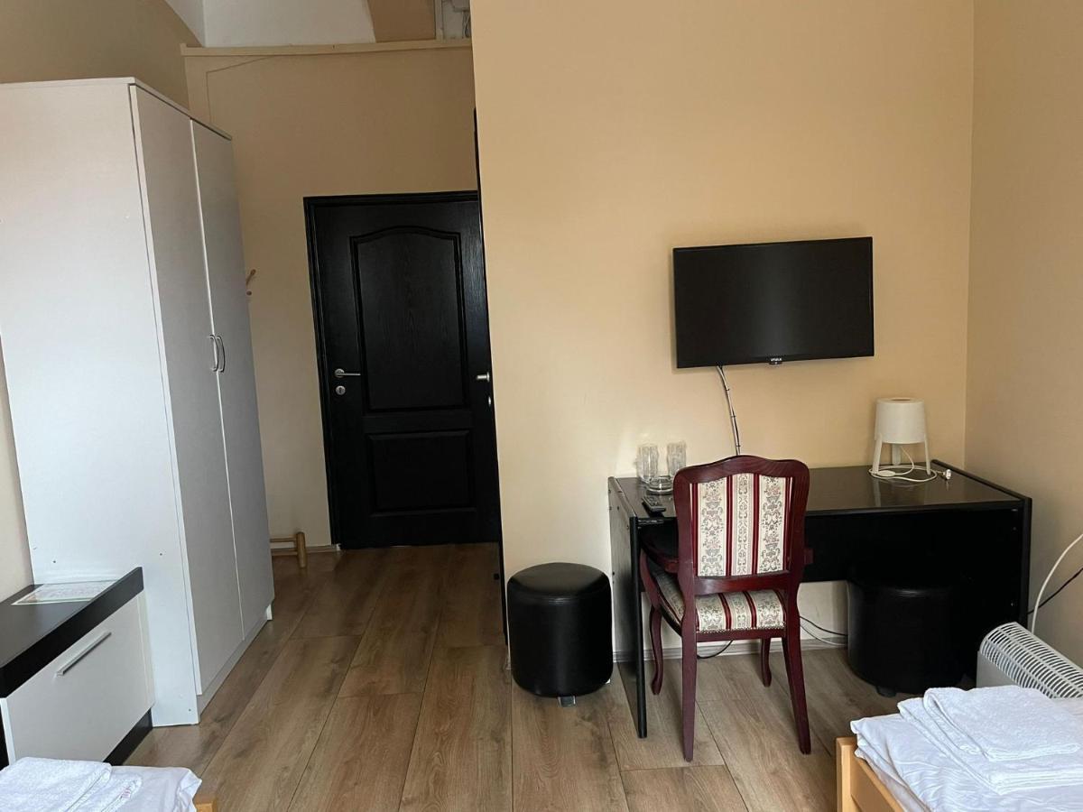 Dnd-X Hotel Pancevo Exterior photo