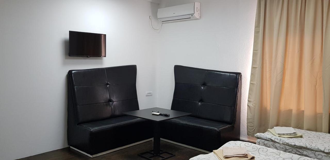 Dnd-X Hotel Pancevo Exterior photo